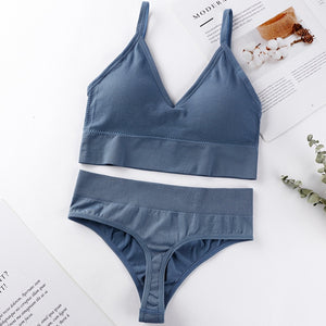 Wireless bralette underwear set